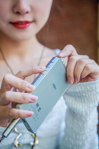 Hiby、A/AB級アンプ切り替えできるDAP「R6 III」 - AV Watch