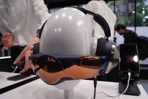 ダイソン、空気清浄できるヘッドフォン発売。12.1万円から - AV Watch