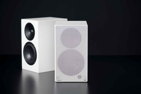 ELACのHDMI付きアクティブスピーカにホワイトのコラボモデル - AV Watch