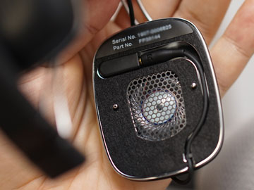 B&W、スタイリッシュな最上位ヘッドフォンをBT化「P7Wireless」。小型