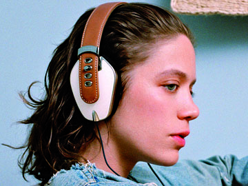 Sonus faberが協力したイタリアンヘッドフォン「Pryma 01」。完実でも