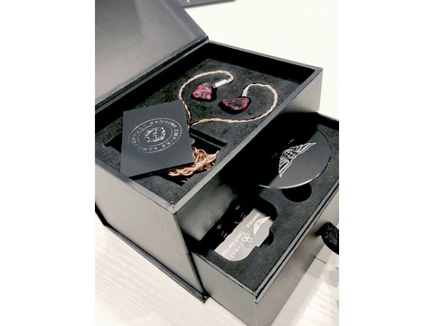 EMPIRE EARSの日本限定イヤフォン「Legend X Japan Gold」、e