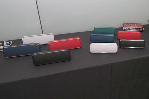 ソニー、音質向上した新筐体ワイヤレススピーカー「EXTRA BASS」3機種