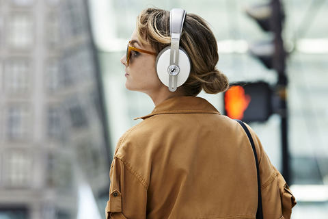 ゼンハイザー、第3世代「MOMENTUM Wireless」。使い勝手向上のBT