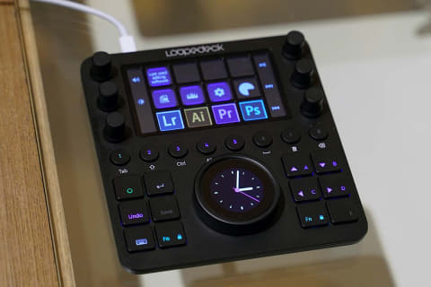 LightroomやPremiereを直感操作、タッチパネル搭載コンソール