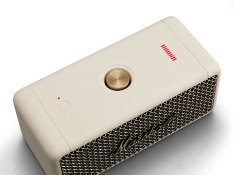 Marshall、ポータブルBTスピーカー「Emberton」に新色“Cream” - AV Watch