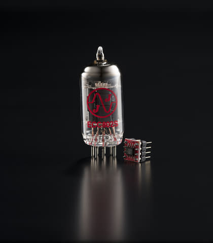 Carot One、10周年記念・真空管アンプ「ERNESTOLO」に特別仕様追加