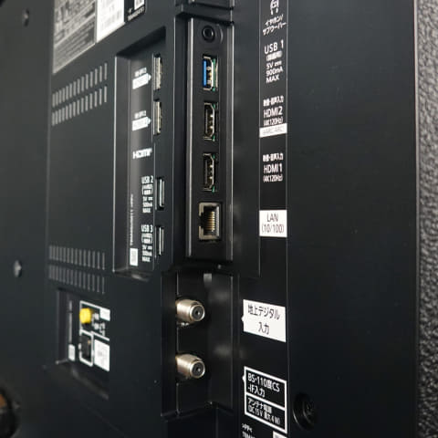 西川善司の大画面☆マニア】4K120p対応43型で約12万円。ビエラ「JX850