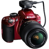 ニコン、オプションでスマホへの画像転送が可能になる「D3200