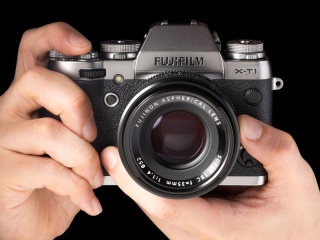 特別塗装の「FUJIFILM X-T1グラファイトシルバー」 - デジカメ Watch Watch