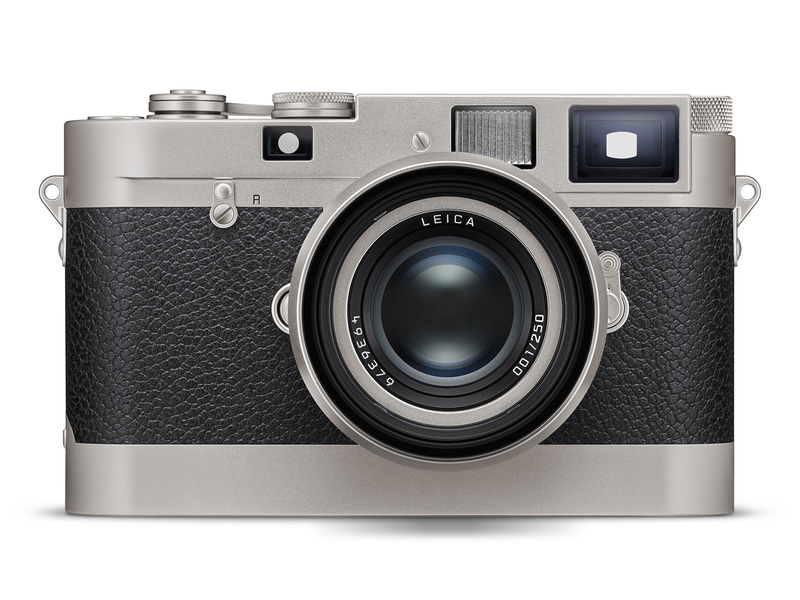 ライカMシステム誕生70周年”を記念したフィルムカメラ特別限定セット