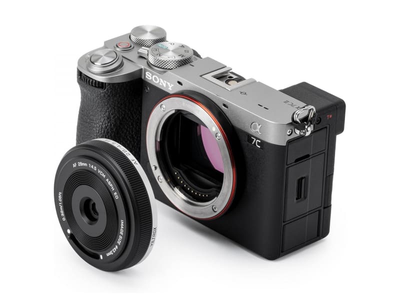 厳選】本日のお買い得商品】重量60g、AF対応のパンケーキレンズが15