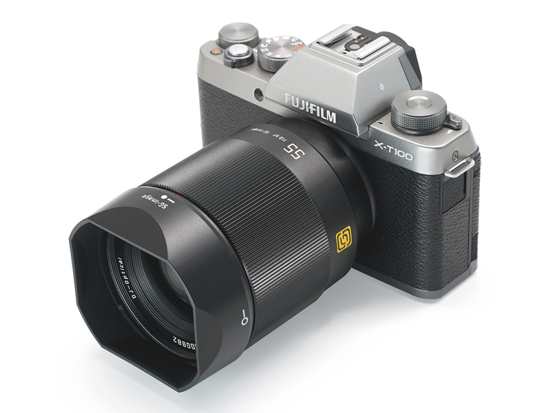 富士フイルムXマウント用のAF単焦点レンズ「SG-image 55mm F1.8 STM