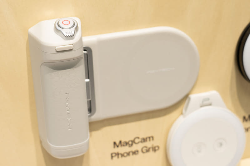 CP+2025】新製品「MagCam」スマホグリップが試せるPGYTECHブース
