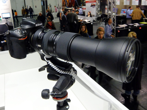 タムロン、新SP 150-600mm「G2」を展示 - デジカメ Watch