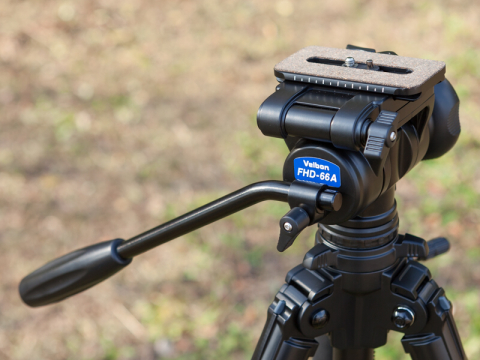 特別企画：ベルボンの新型雲台「FHD-66A」が野鳥撮影で使いやすい