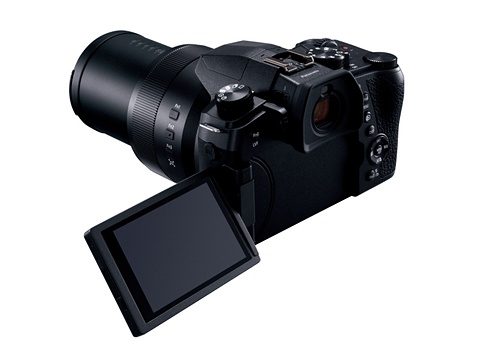 パナソニック、1型センサー+大口径16倍ズームの「FZ1000 II