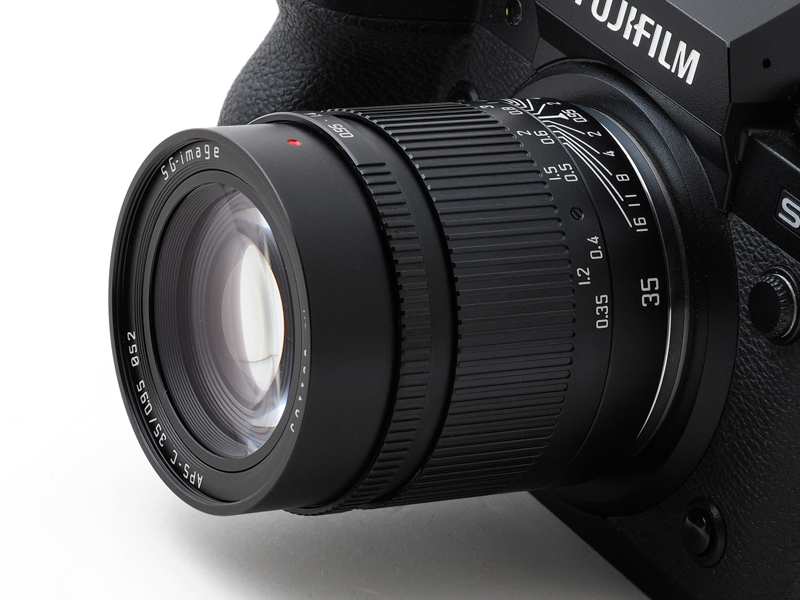 交換レンズレビュー：SG-image 35mm F0.95 - デジカメ Watch