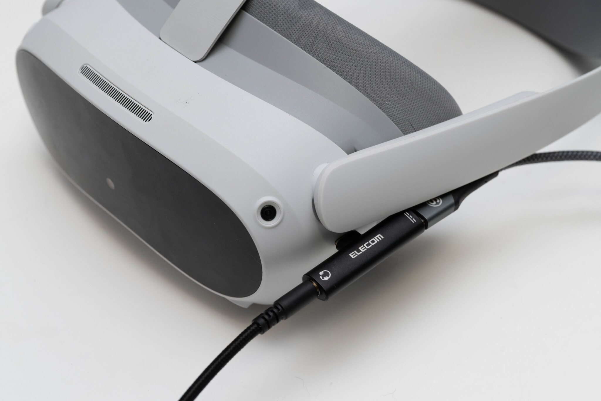 PICO 4」ハードウェアレビュー 大体つながるUSB-C、使えるカラー