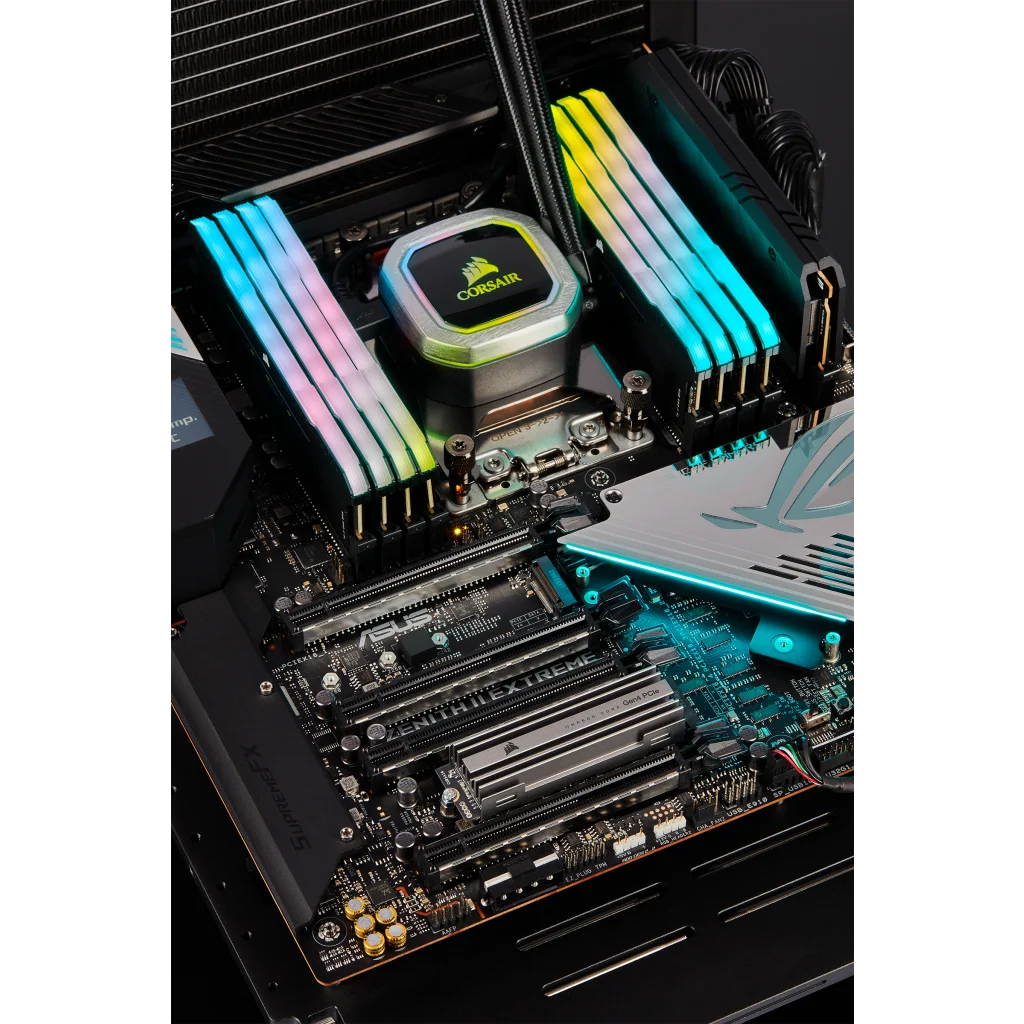 MP600 CORE 4TB M.2 NVMe PCIe Gen. 4 x4 SSD