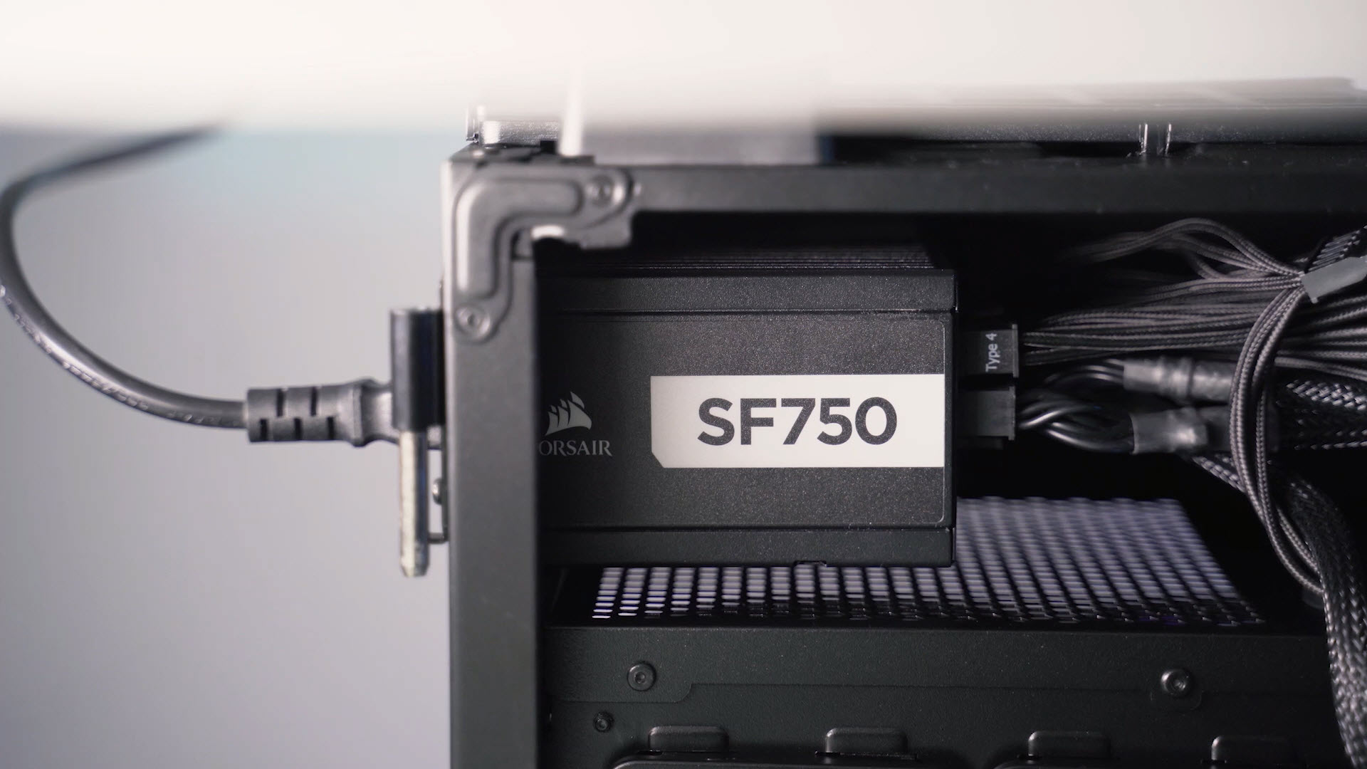 Corsair SF Series SF750, Fully Modular, 80 PLUS Platinum (NA), Refurb