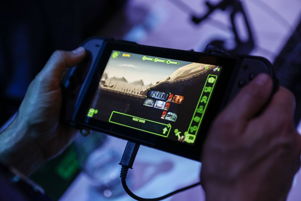 Nintendo's Switch Struggles to Keep Up With Sony's Older PS4