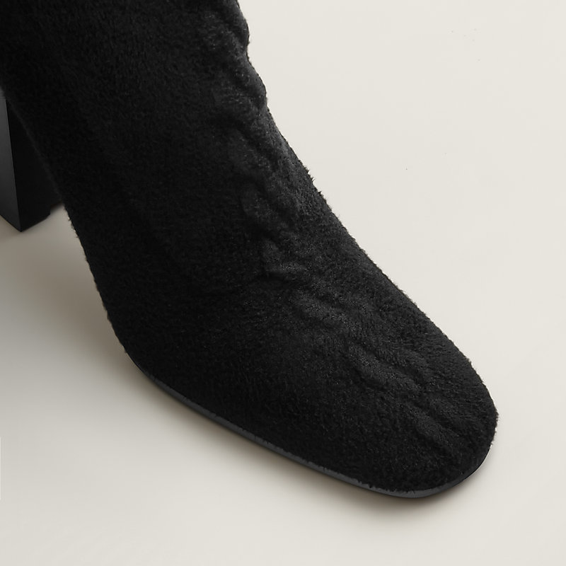 ショートブーツ 《ジェナ》 90 - ブラック | Hermès - エルメス-公式サイト