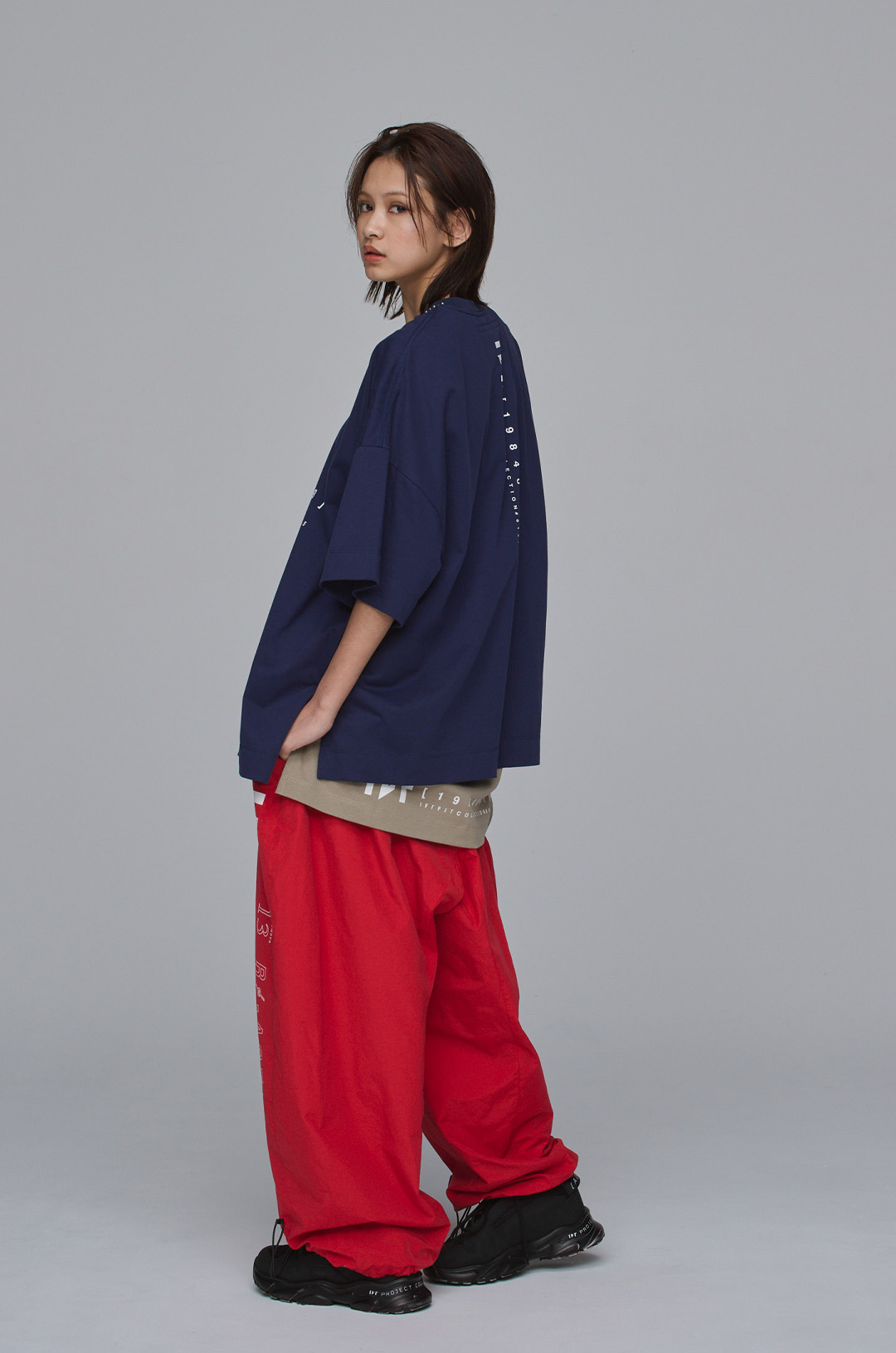 013.5 SLIT T-SHIRT - IKE Project ONLINE STORE