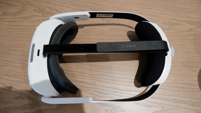 新型一体型VRヘッドセット「arpara AIO 5K」を体験 「小型・軽量な5K