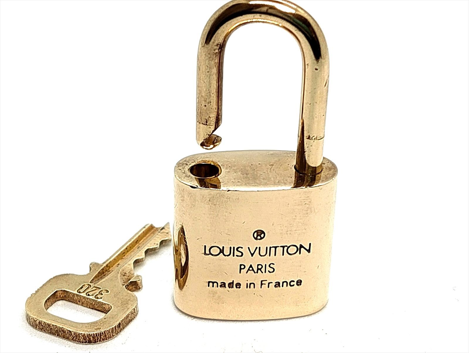 LV Louis Vuitton ルイ ヴィトンのパドロック（南京錠） カデナ 中古品