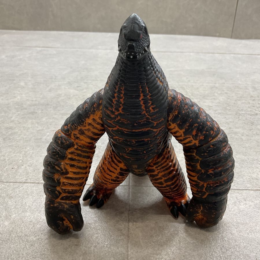 BANDAI バンダイ ウルトラ怪獣シリーズ EXレッドキング EXゴモラ