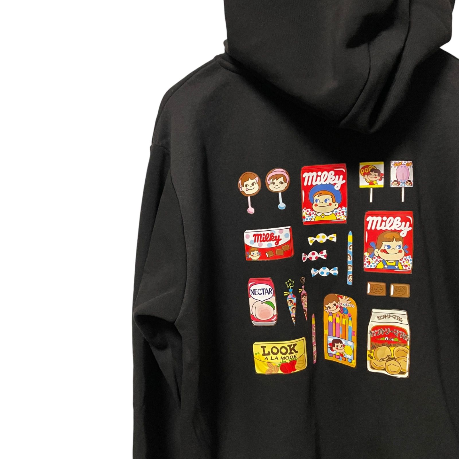 新品】タグ付き 不二家 ペコちゃん パーカー ブラック フーディー