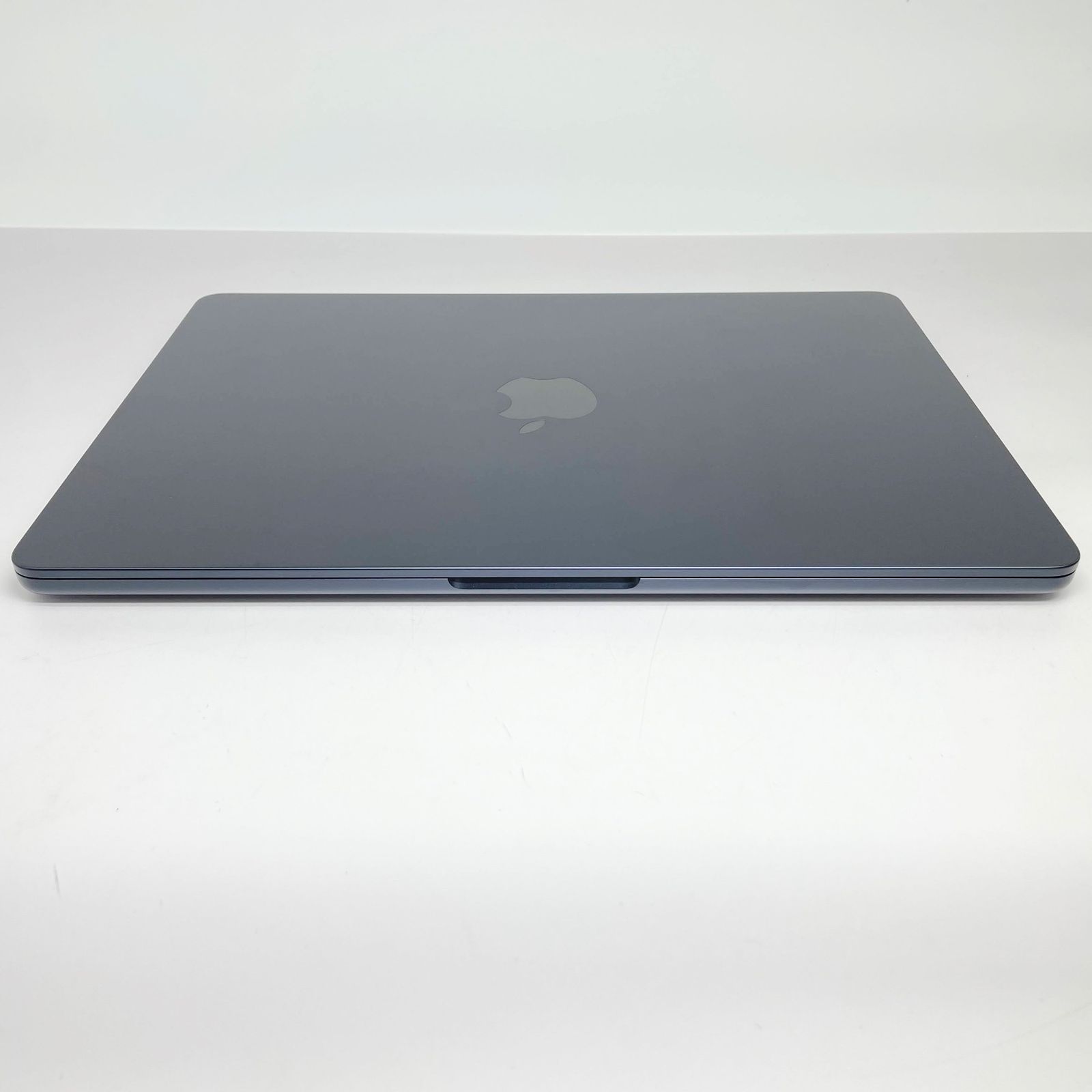 美品 Apple MacBook Air M2 2022 MLY33J/A 8GB SSD 256GB バッテリー