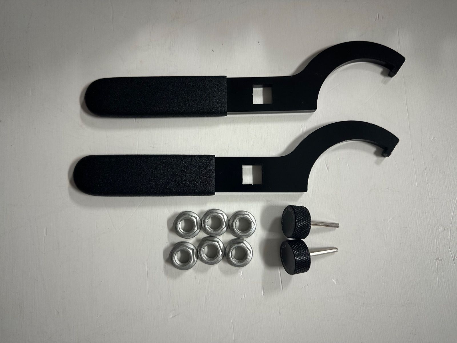 ZVW40Wプリウスアルファピロアッパーキャンバー調整付きフルタップ減衰