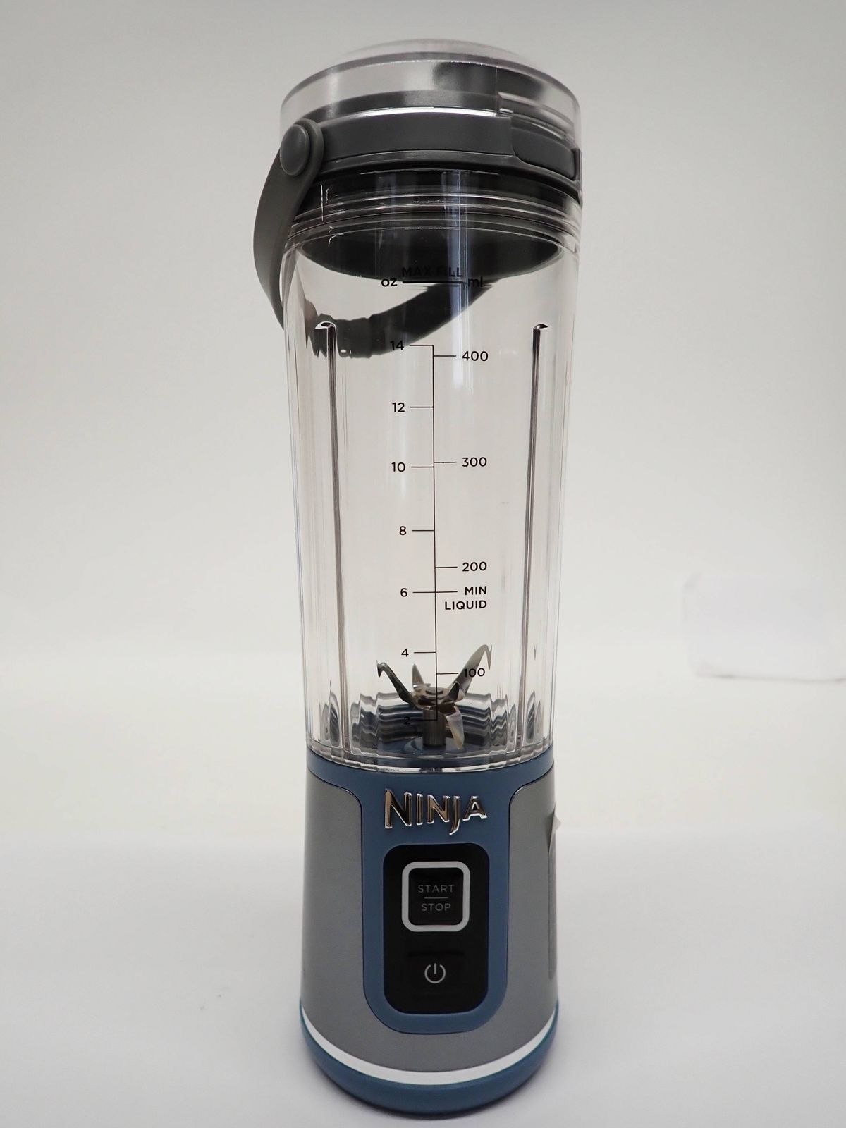 ニンジャ ブラスト コードレスミキサー ブレンダー BC155JNV 欠品あり