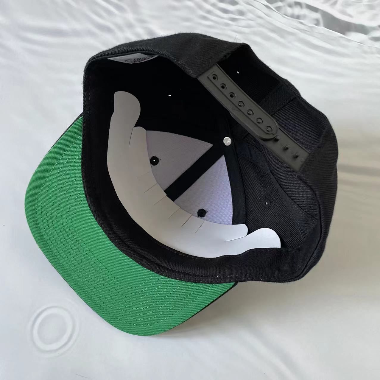 キムタク着用 希少 LOVE EAR ART SNAP BACK CAP - メルカリ