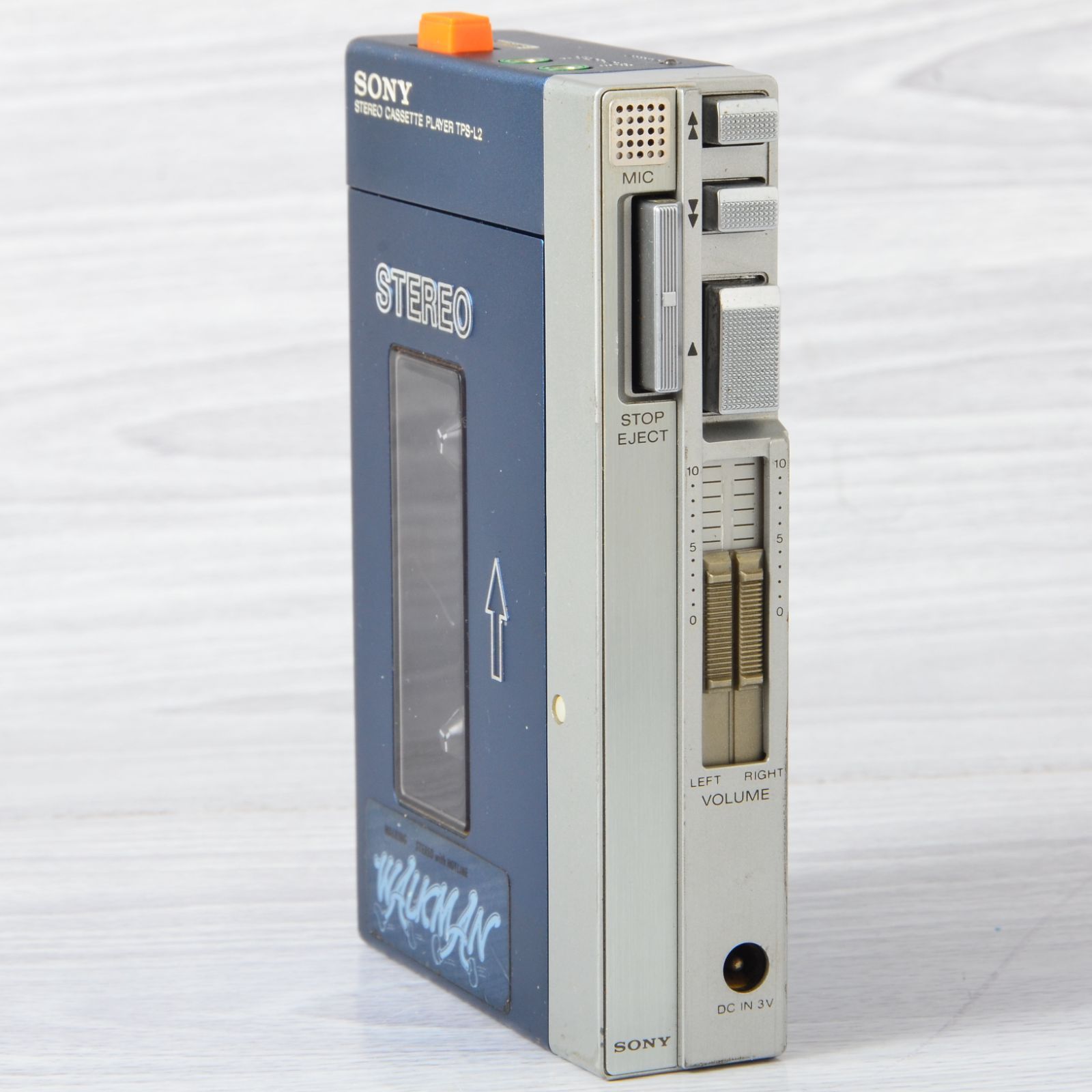 SONY 初代WALKMAN TPS-L2 中期型 ソニーカセットウォークマン ケース付