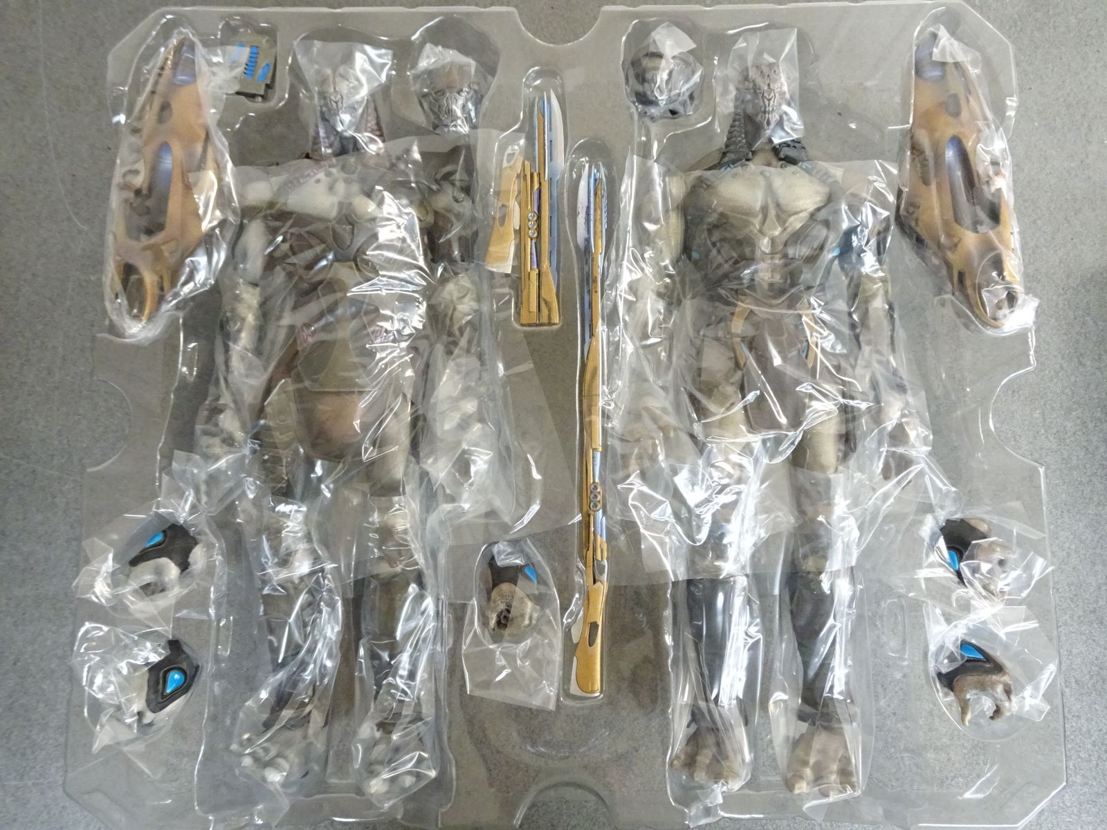 ホットトイズ MMS 228 チタウリ・ソルジャー＆チタウリ・コマンダー 2