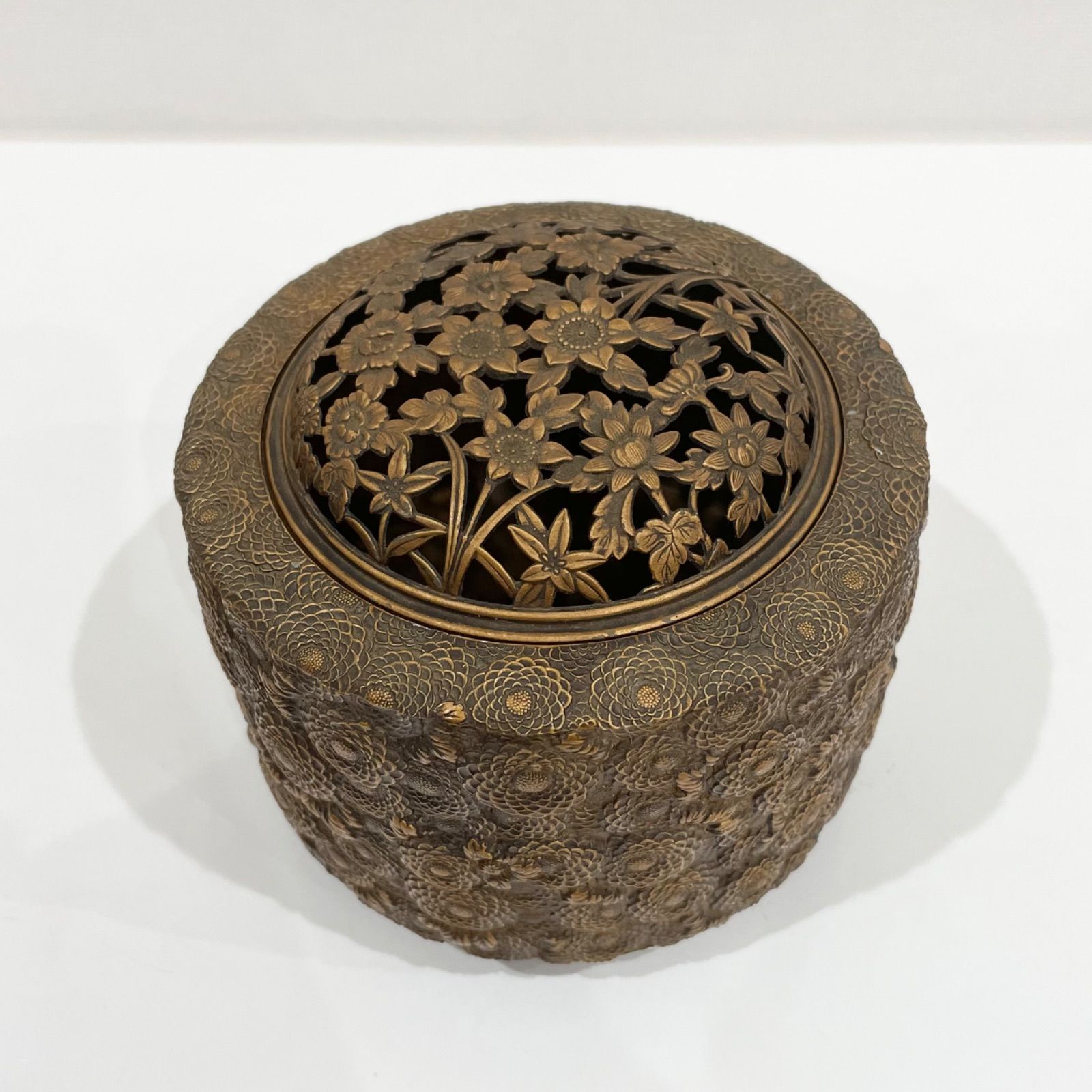 高岡銅器 佐野宏采 菊華香炉 - メルカリ