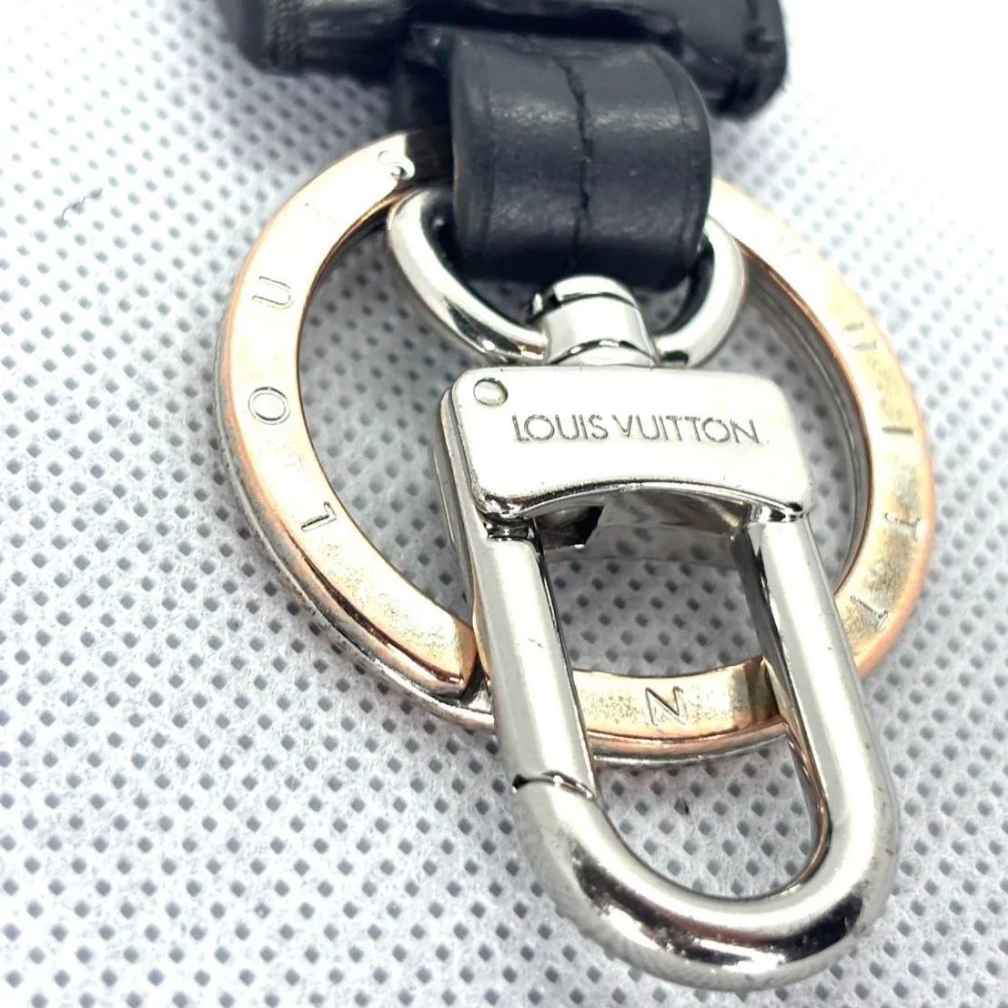 Louis Vuitton ルイ・ヴィトン キーリング キーホルダー LV クロッシュ
