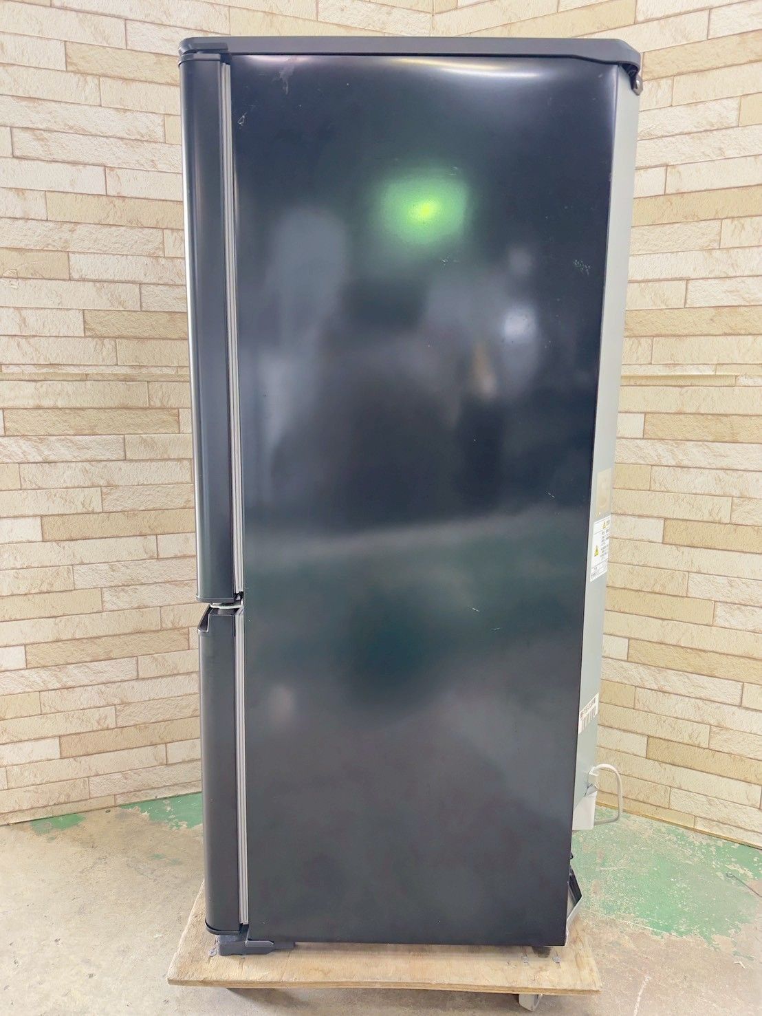 オファー 大阪送料無料☆3か月保障付き☆冷蔵庫☆三菱☆2ドア☆2022年