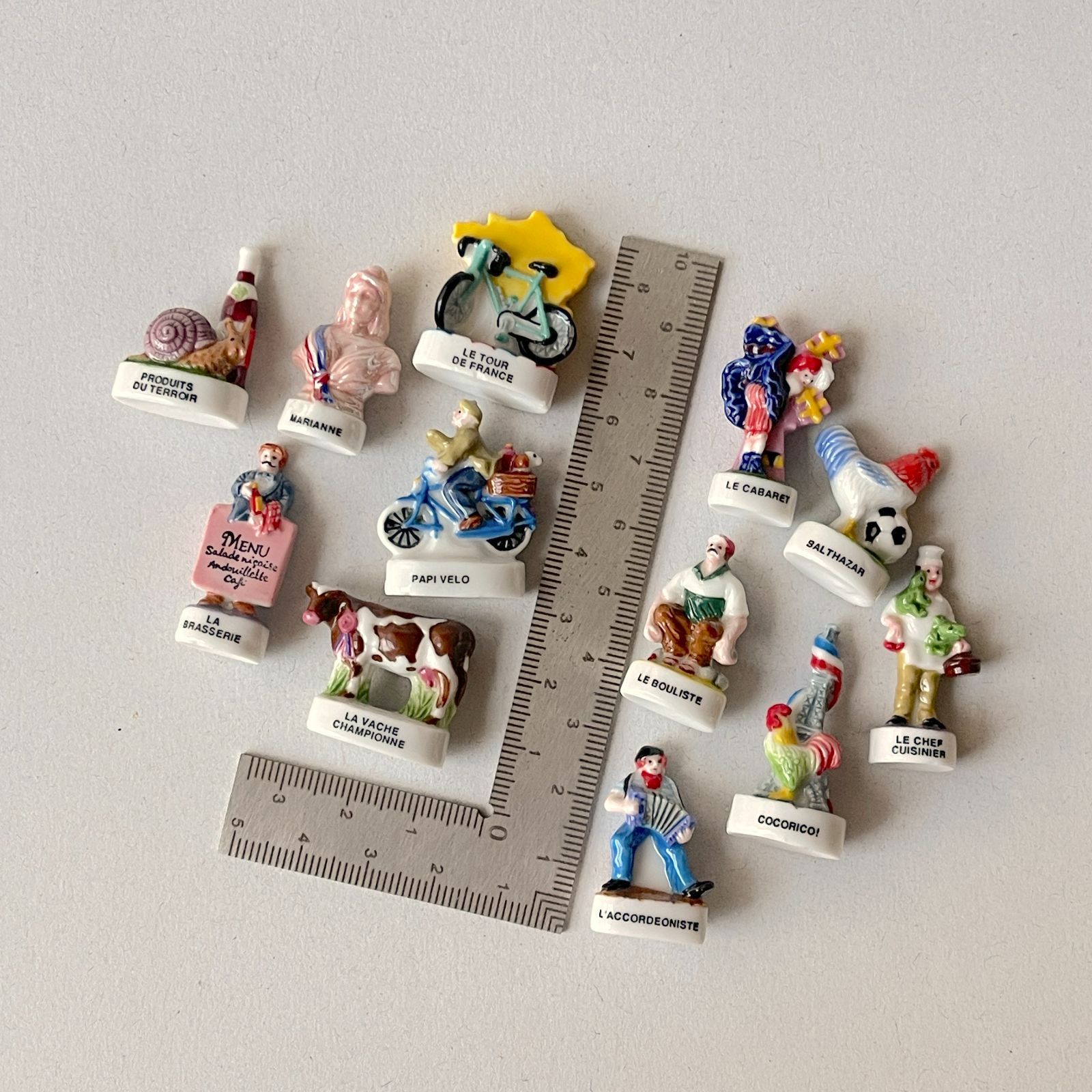 フェーヴ フランスの世界 12個 フランス フェーブ ミニチュア陶器 f