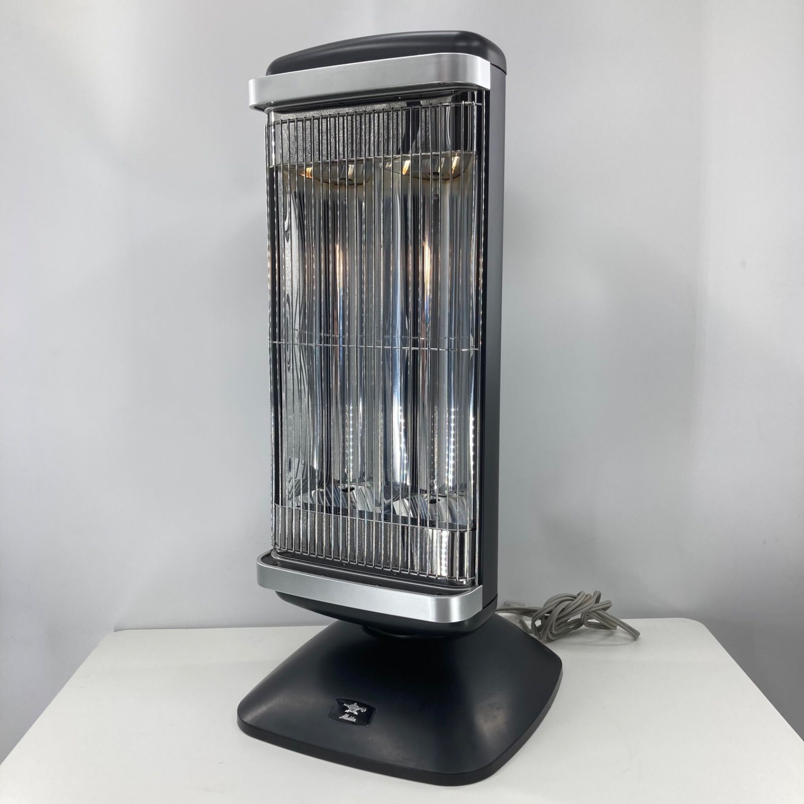 アラジン 遠赤外線グラファイトヒーター/AEH-2G10BJ 2022年製 Aladdin