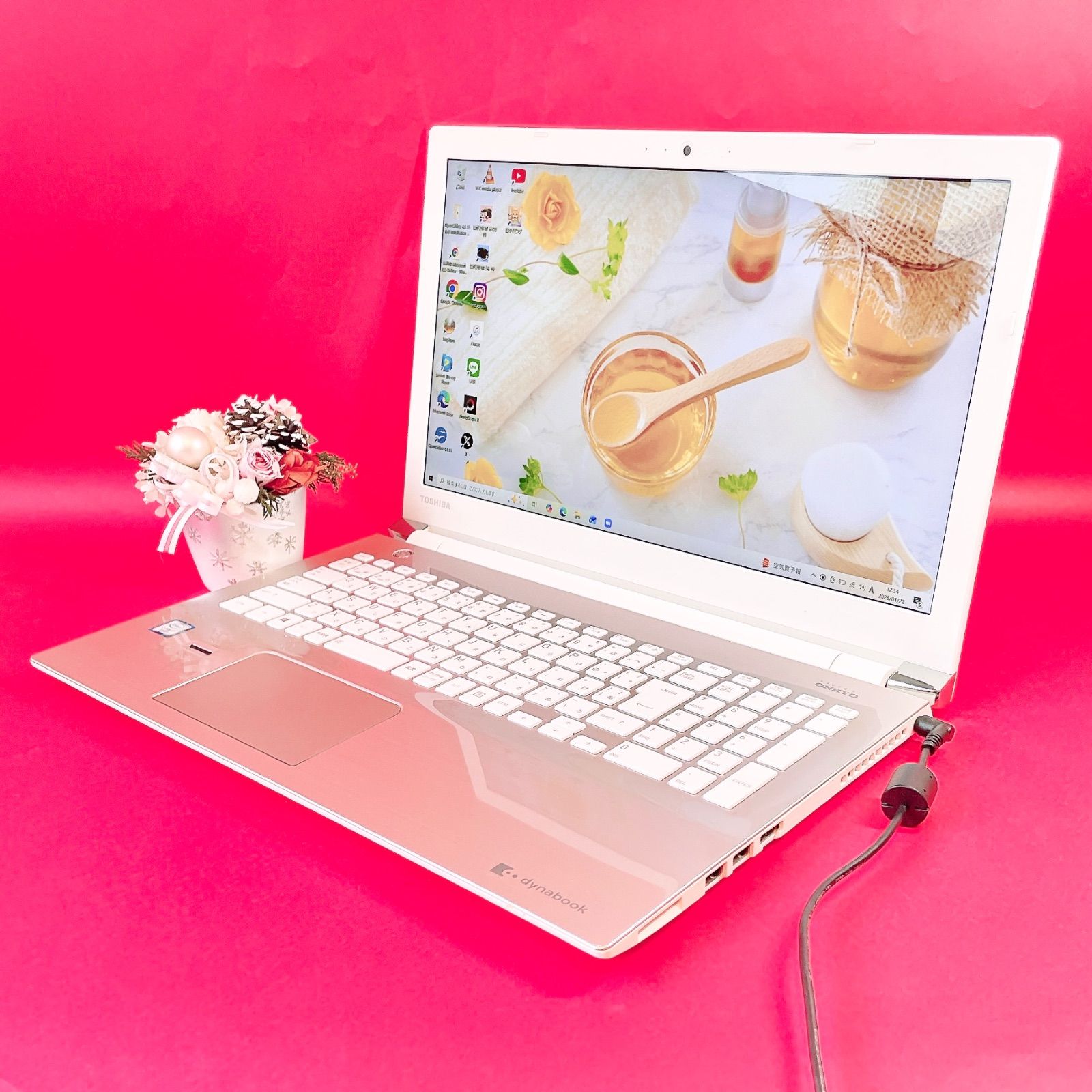 ブルーレイ見れる❣️人気No.1✨️おしゃれゴールド✨️Corei7 薄型