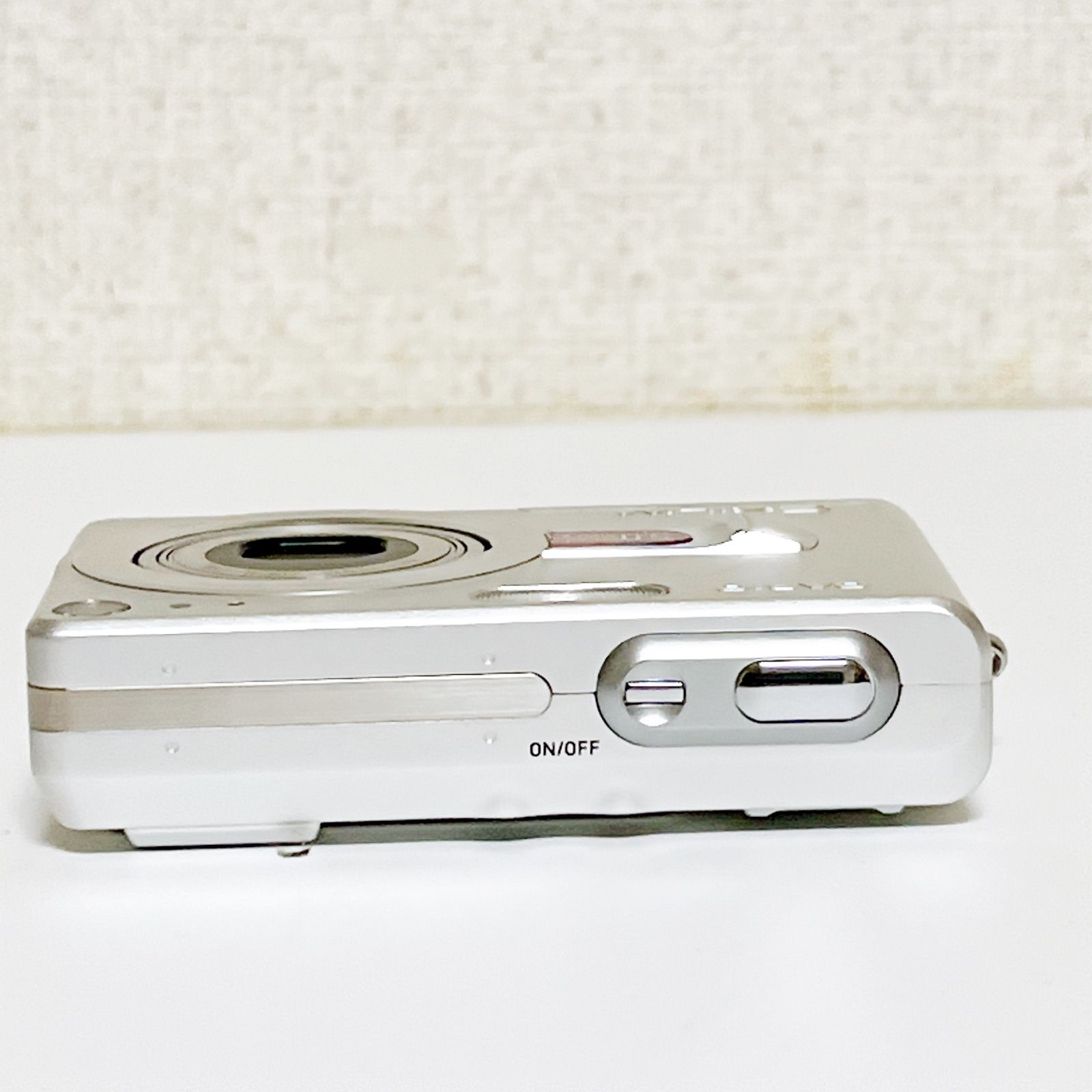 EXILIM EX-Z50 シルバー CASIO コンデジ 5MP 光学3倍ズーム クレードル