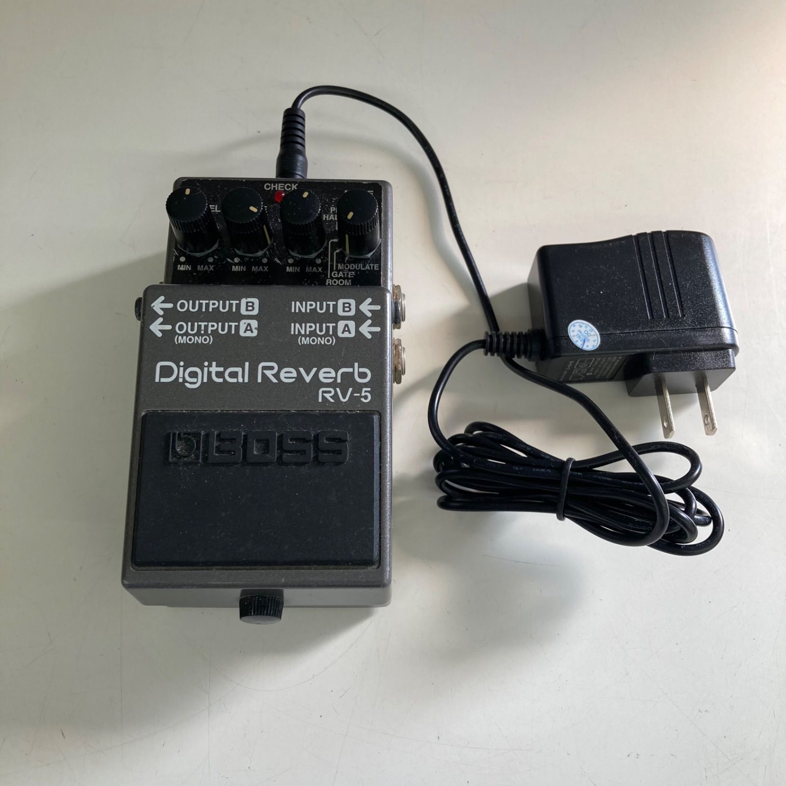 BOSS ボス デジタル・リバーブ・ペダル RV-5 動作確認済 - メルカリ