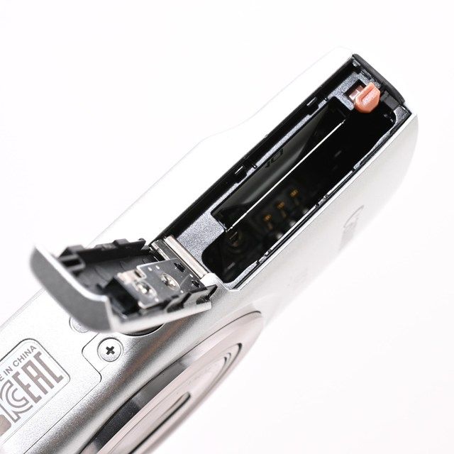 美品＞ Canon IXY 200 シルバー｜光学8倍ズーム｜コンパクトデジタル