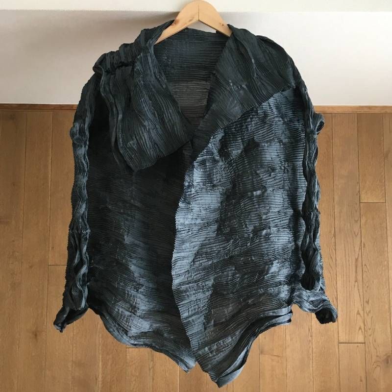 極美品 ISSEY MIYAKE イッセイミヤケ プリーツ 変形 ジャケット 2