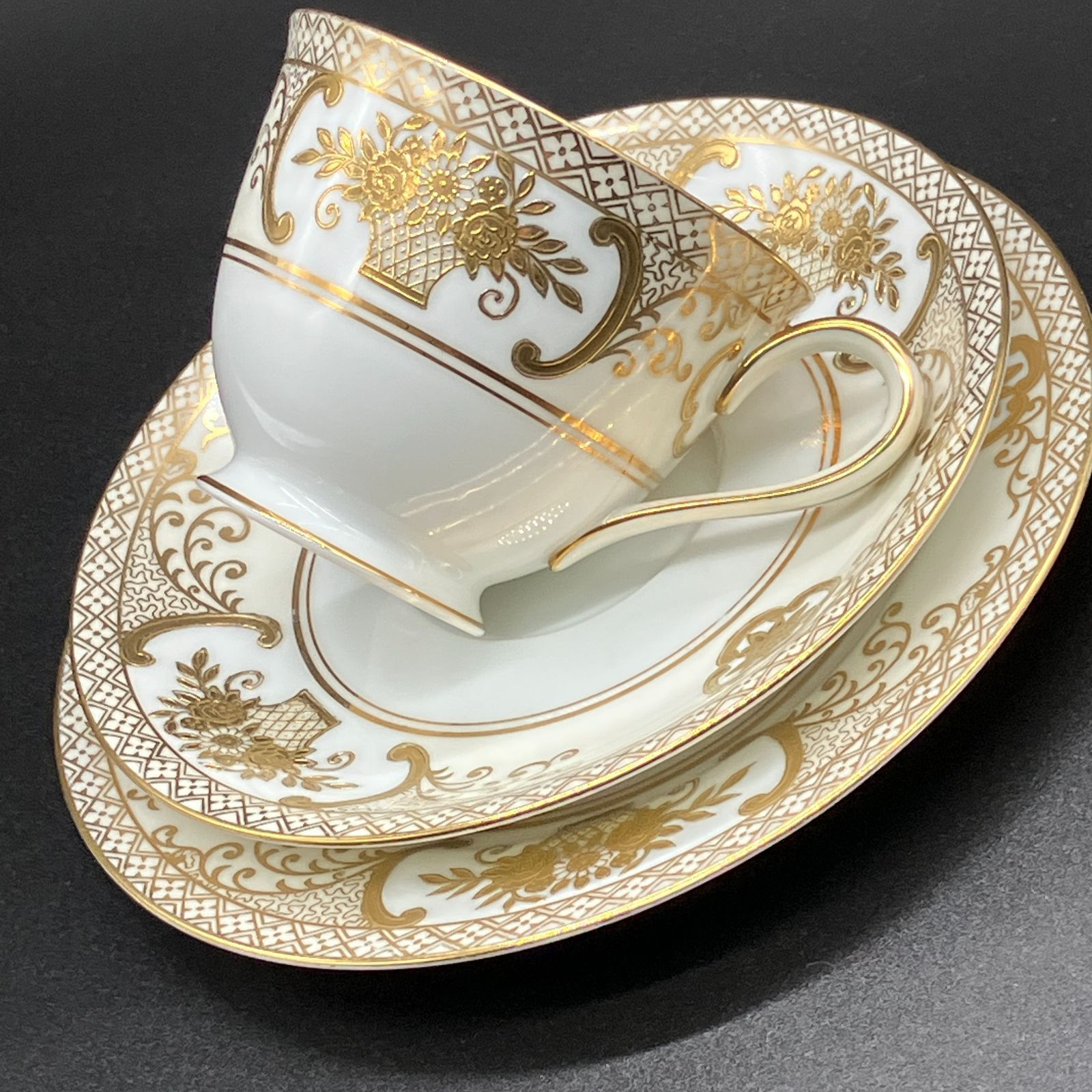 オールドノリタケ ・ 金盛上 花籠装飾図紋 キャビネット トリオ マルキ