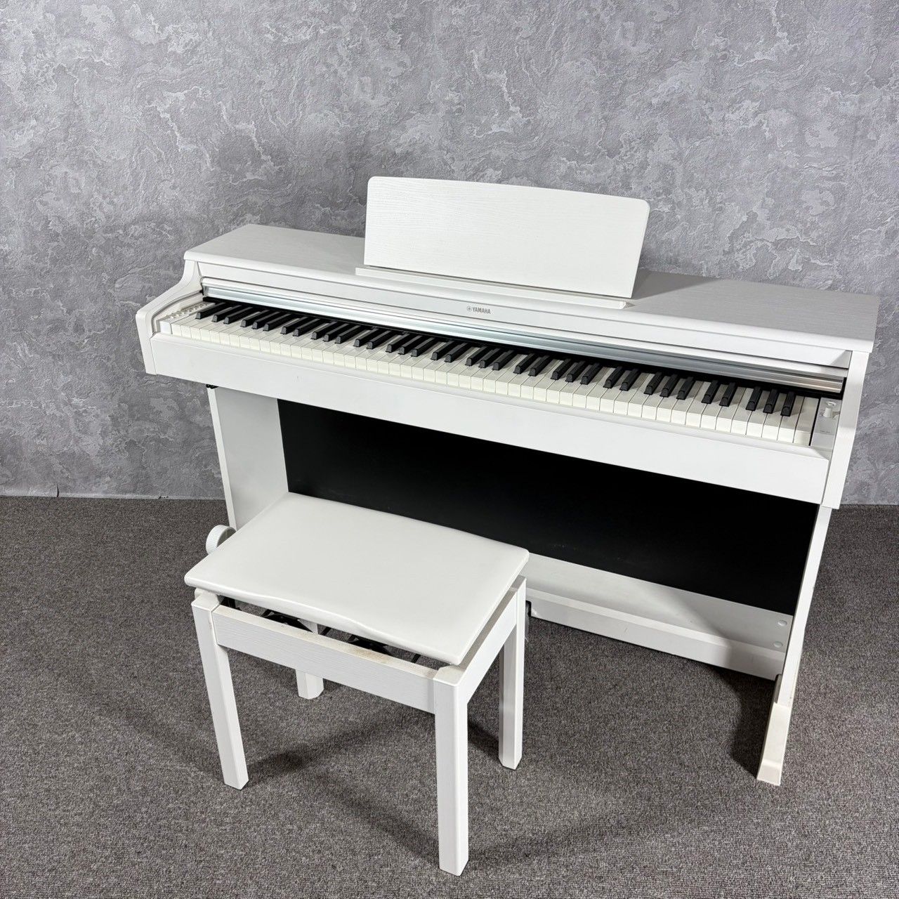 2022年製】 美品 YAMAHA ヤマハ 電子ピアノ YDP-165WH - メルカリ